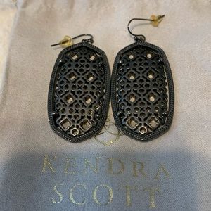Kendra Scott Danielle Earrings in Gunmetal and Gunmetal Filigree EUC